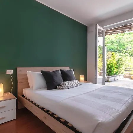 Green - By Myhomeincomo Apartment *
